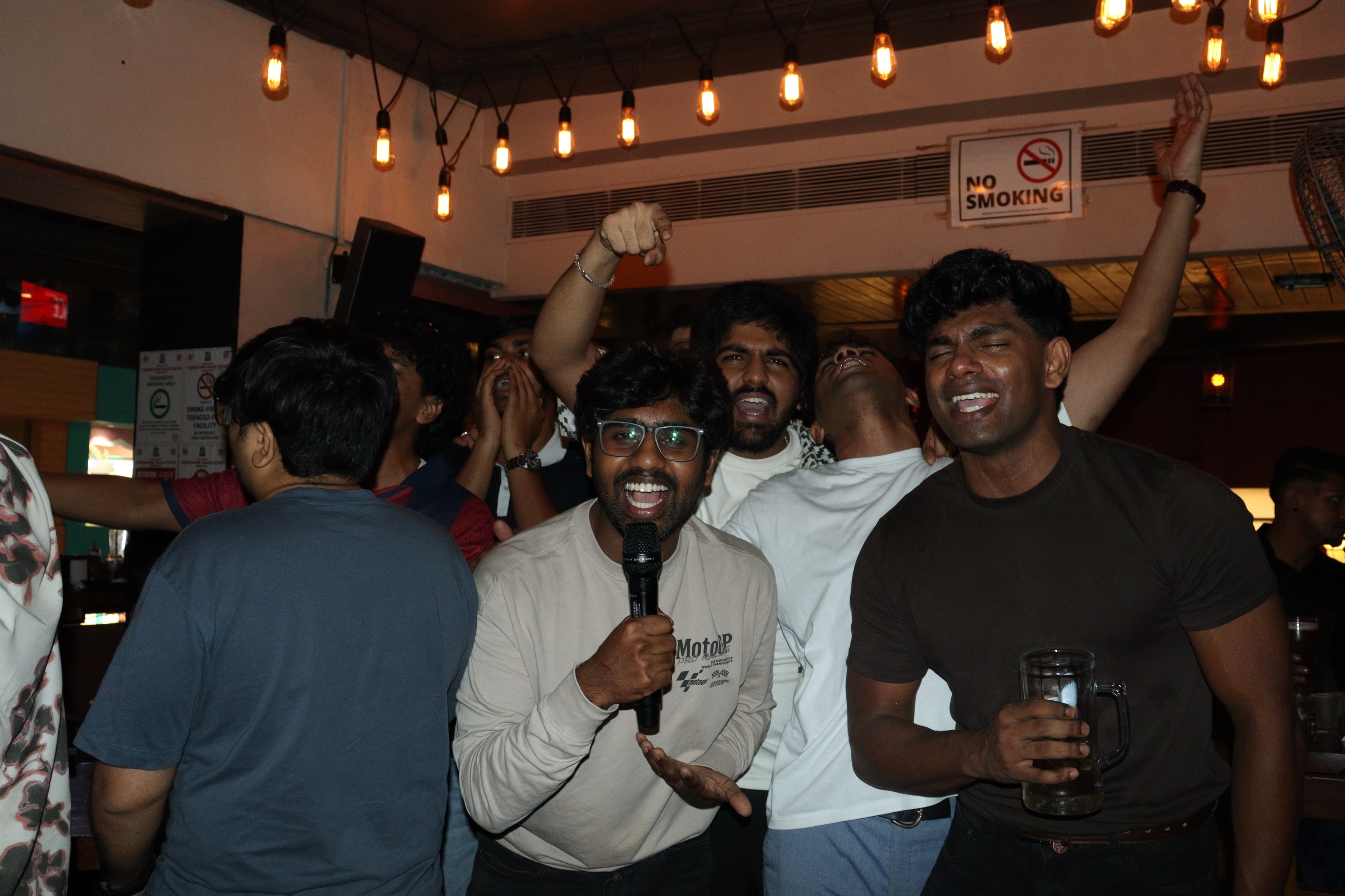 Nightlife Photo 31